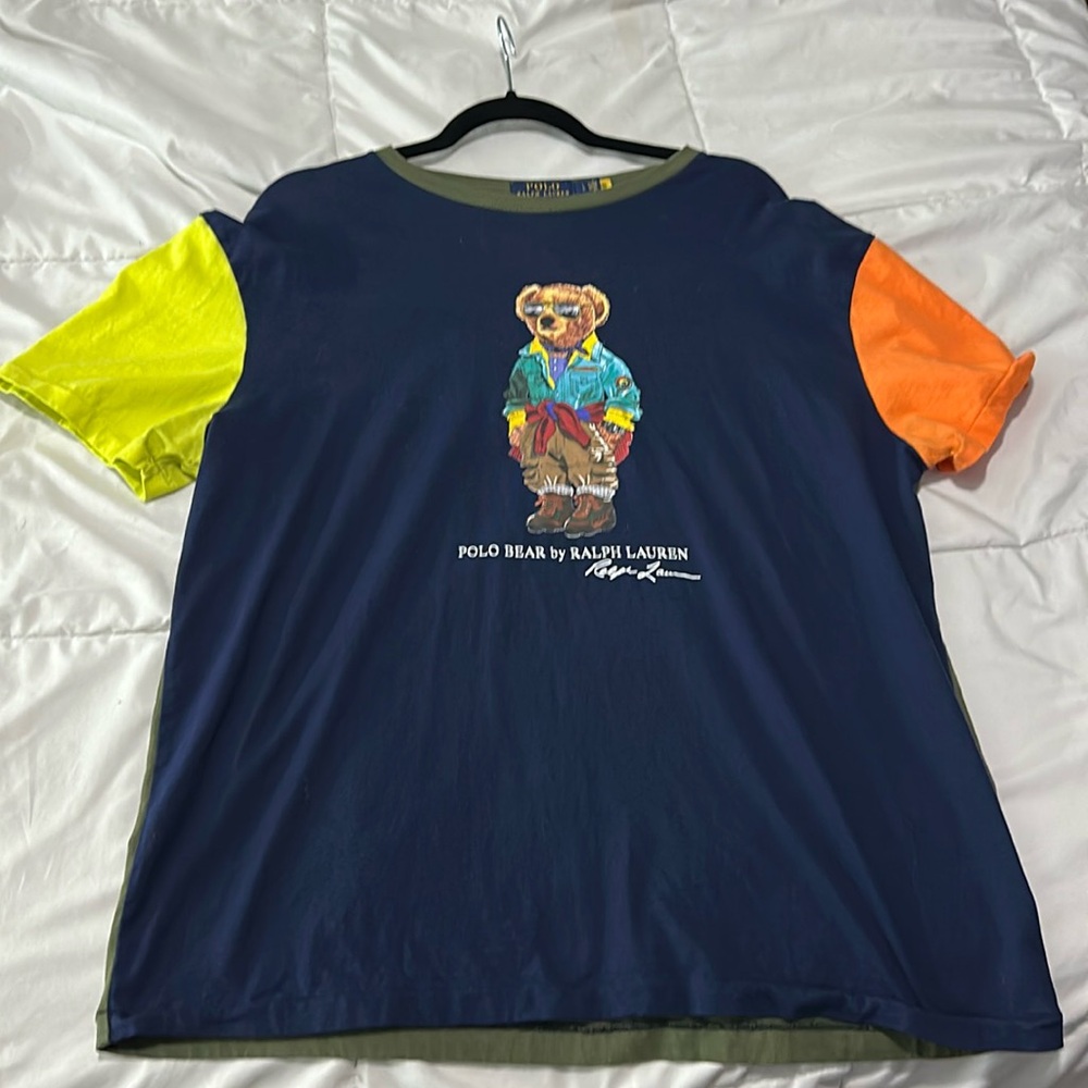 polo bear t shirt. worn once. Large